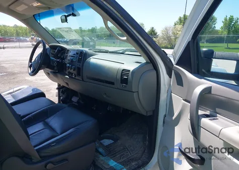 2013 Chevrolet Silverado K2500 Heavy Duty from USA, damaged, VIN 1GC1KVCG7DF183632